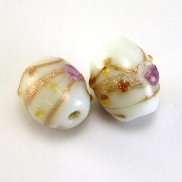 13x18mm Oval Mjölkvit Lampwork Pärlor